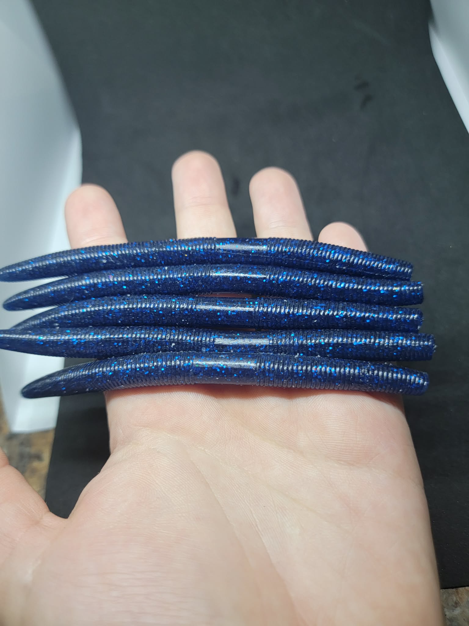 Bass worms